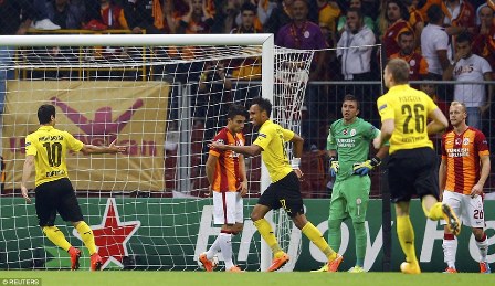 Dortmund Tekuk Galatasaray 4-0, Aubameyang Sumbang Dua Gol